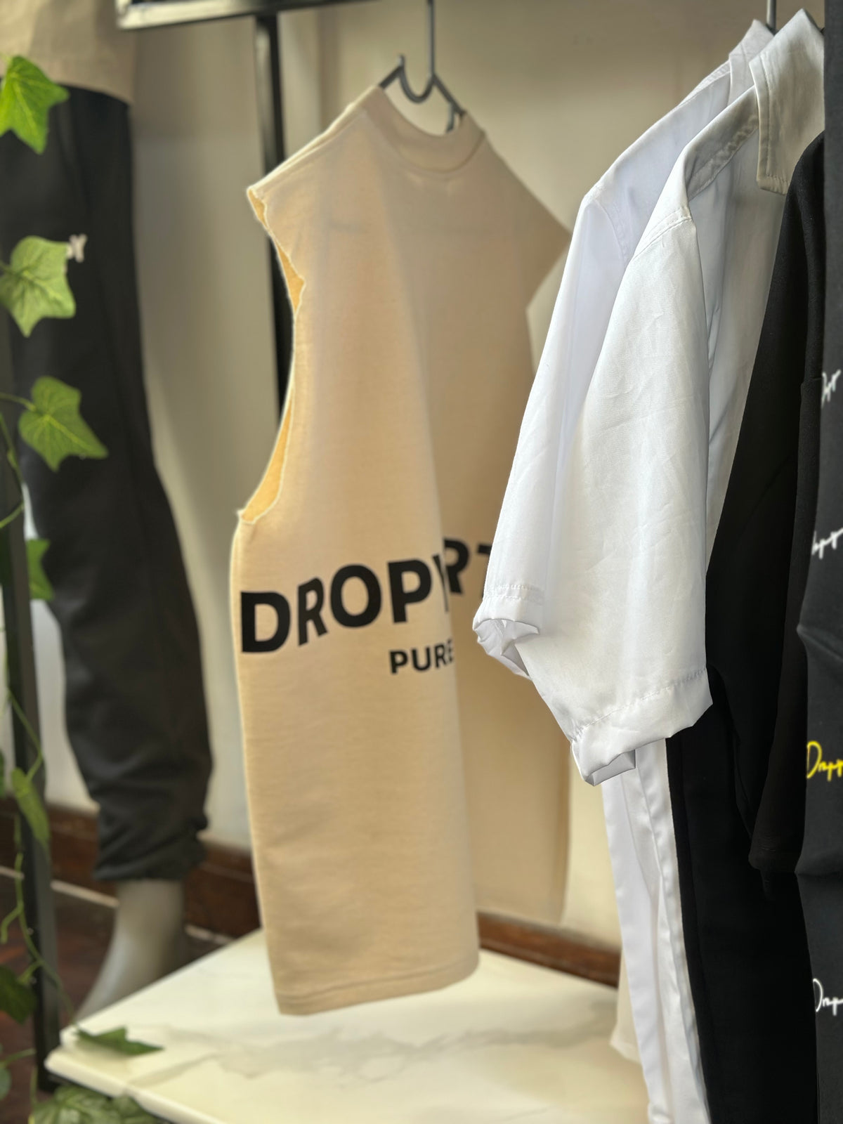 DROPY CARTEL VEST